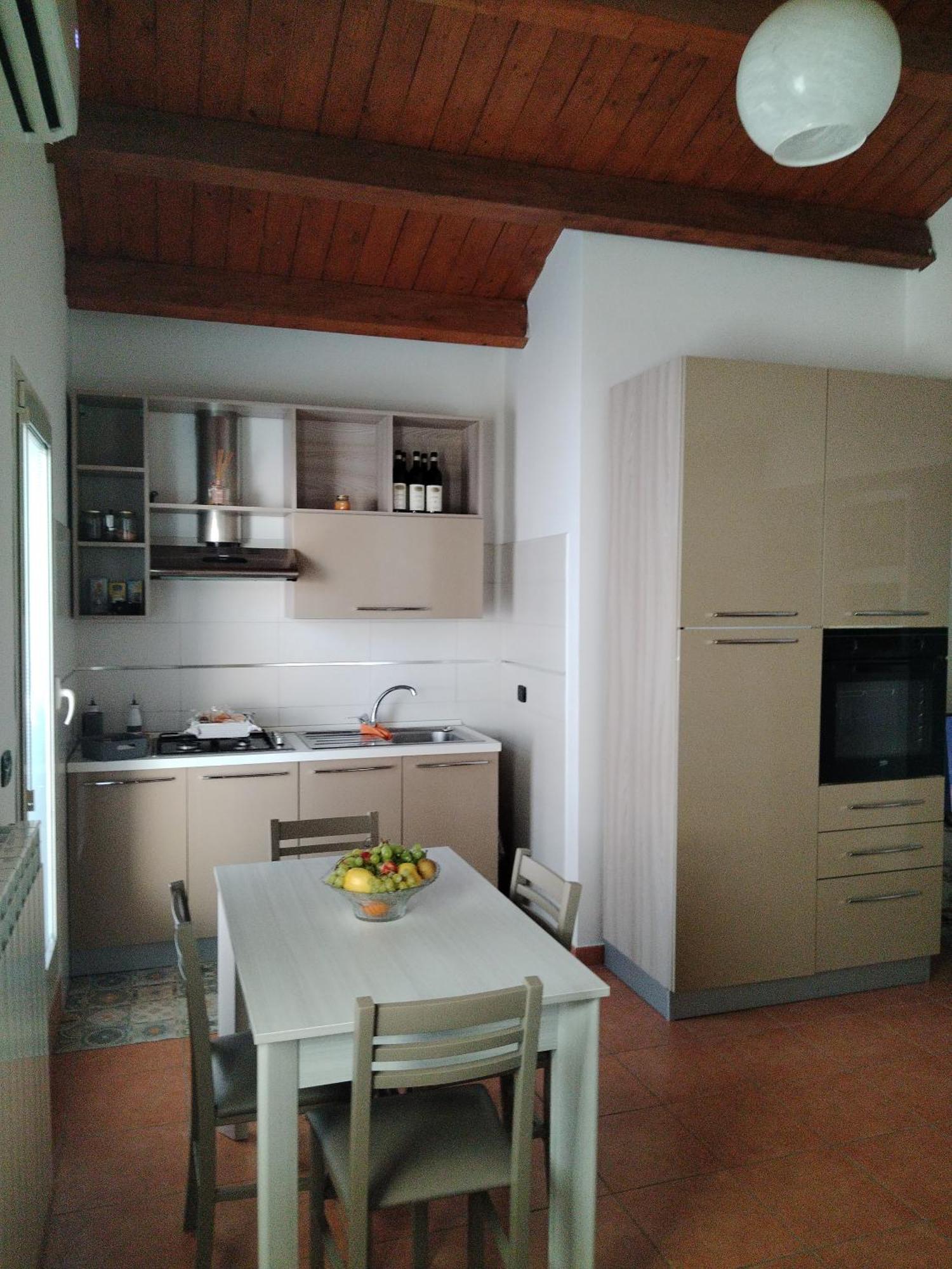Apartmán Mansarda Con Terrazzo Privato Barletta Exteriér fotografie